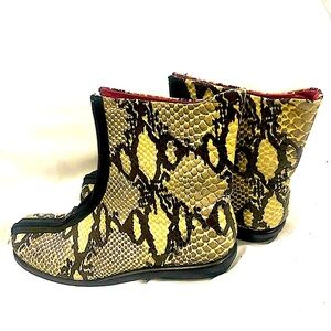 JOAN HALPERN snakeskin flat ankle boots